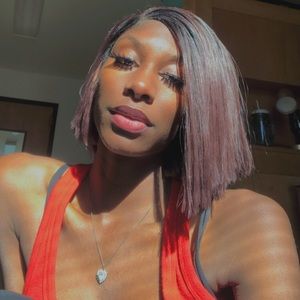 Meet your Posher, Krystal